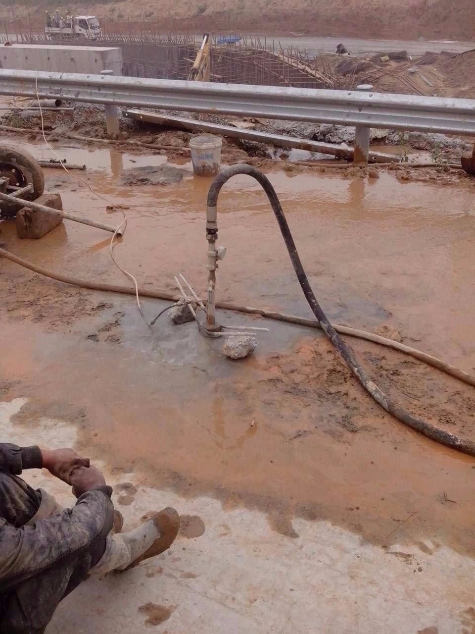 潜江路基压密注浆